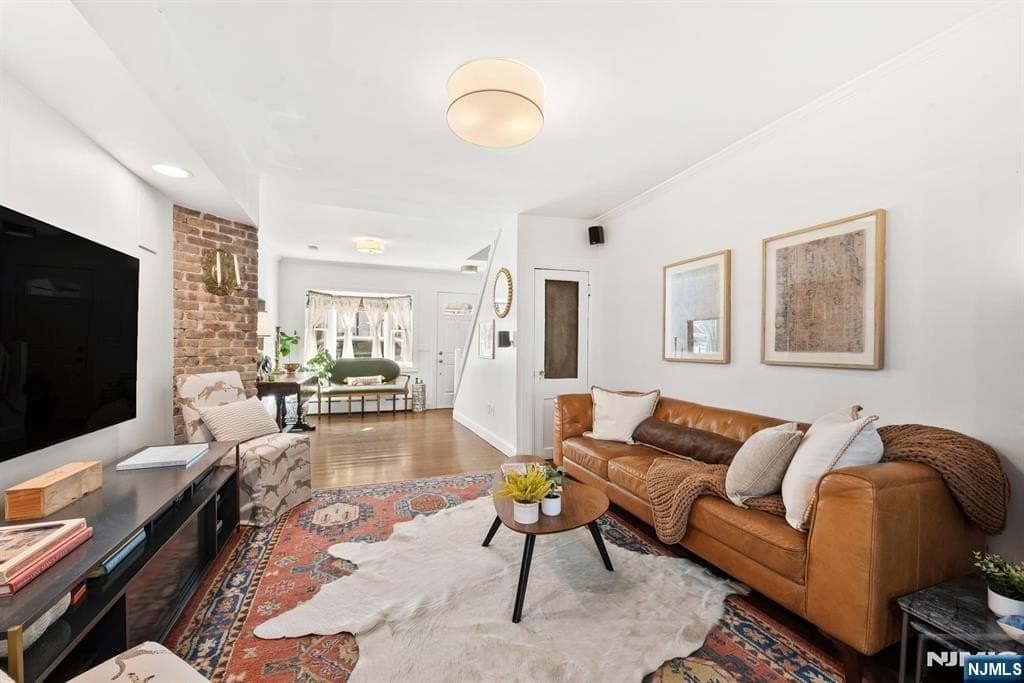 62 Willow Ter, Hoboken