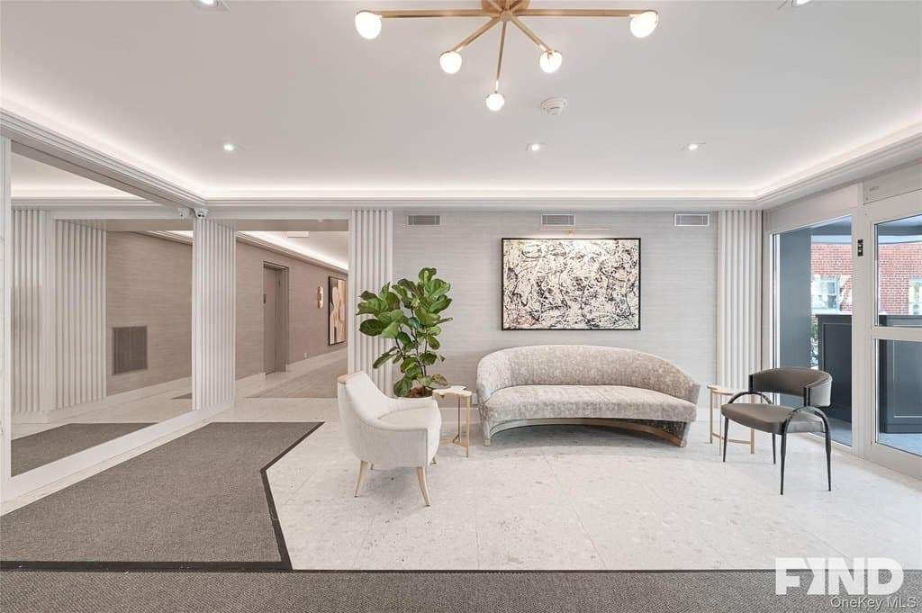 50 Popham Rd Unit Ln, Scarsdale