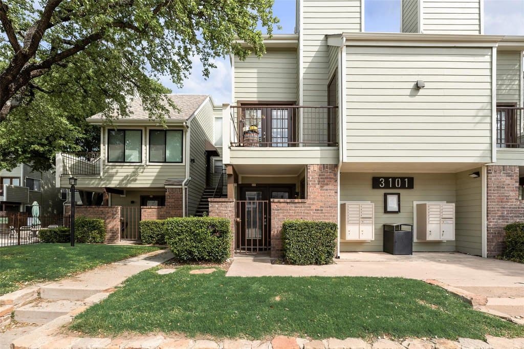 3101 Sondra Dr Apt 107, Fort Worth