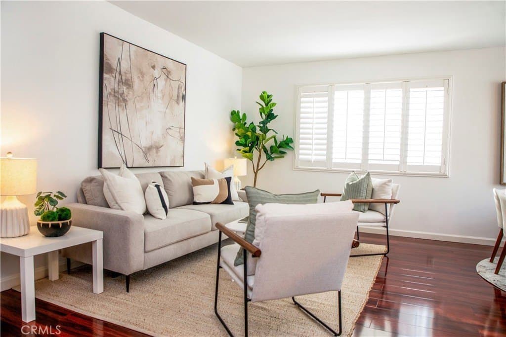 976 Larrabee St Apt 231, West Hollywood