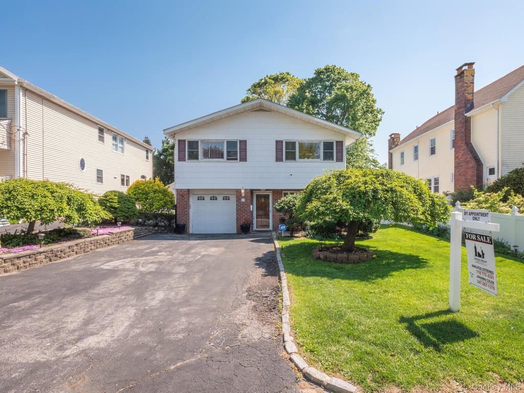 31 Stevenson Ave, Scarsdale