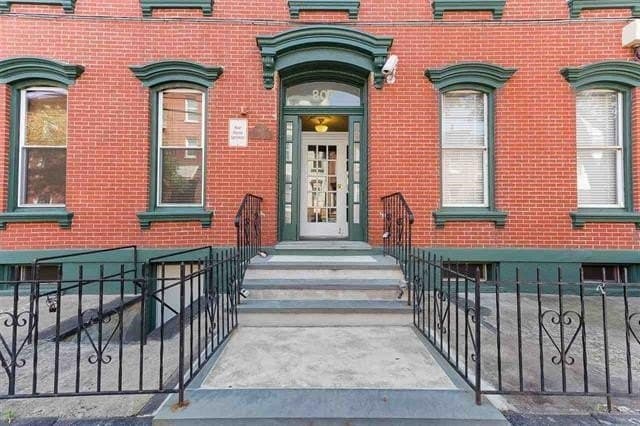 807 Garden St Apt 2, Hoboken