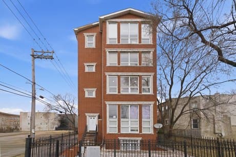 214 E 37th St Apt 2