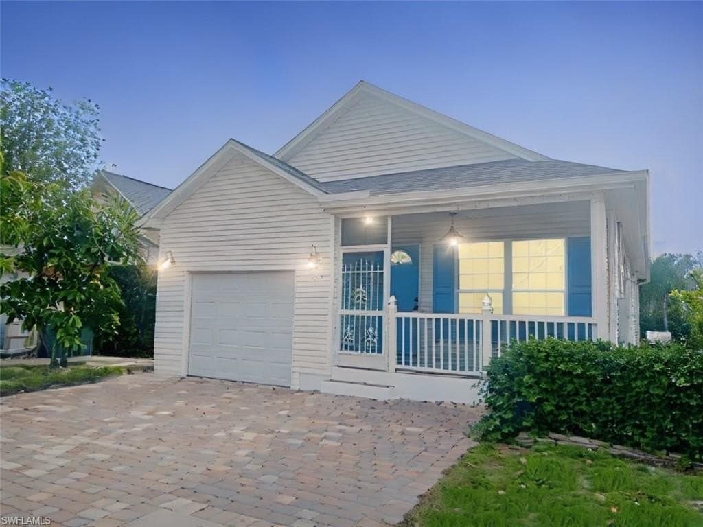 122 Leawood Cir, Naples