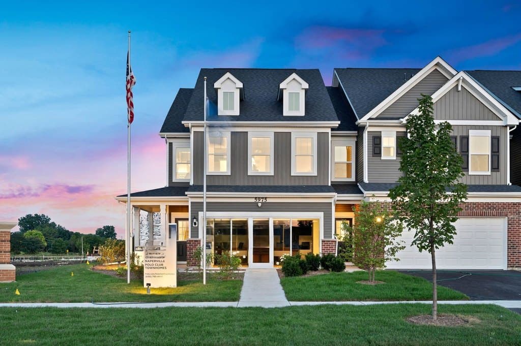 2315 Horseshoe Cir Unit 10201, Naperville