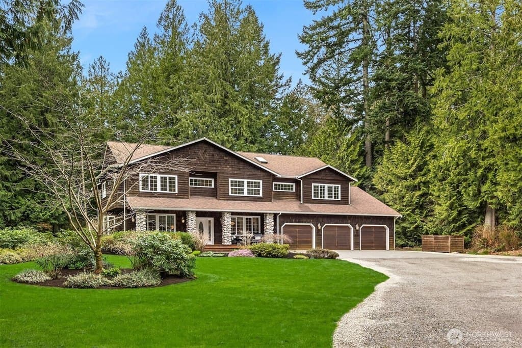 12615 Kallgren Rd NE, Bainbridge Island
