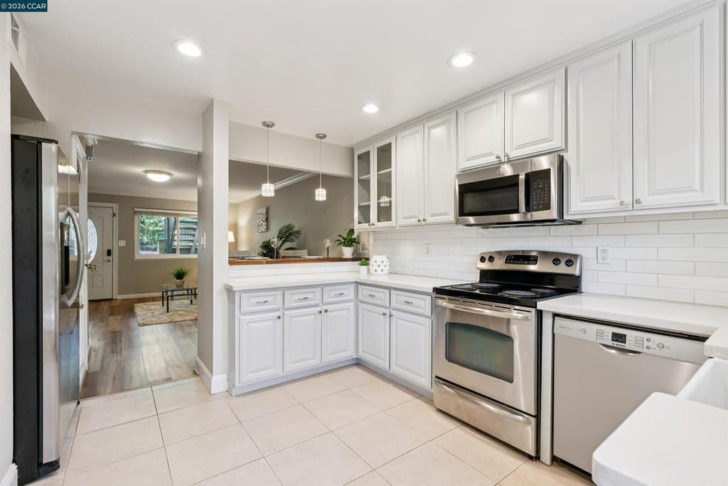 90 Laurel Dr, Danville