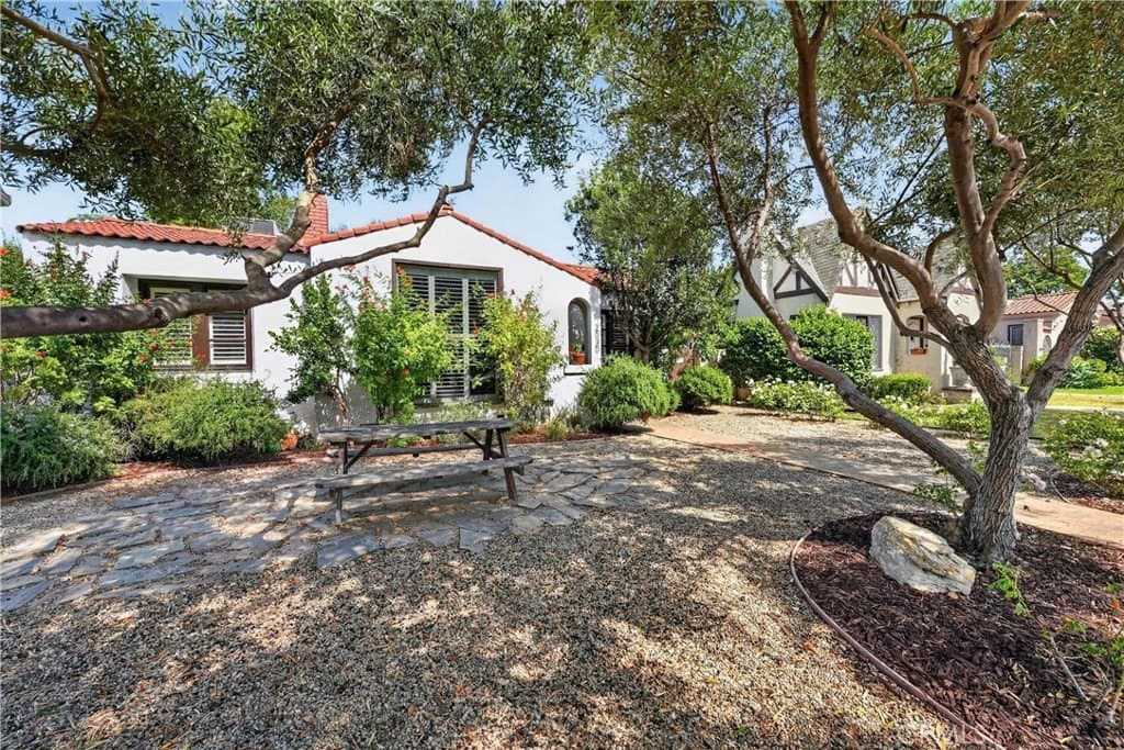 2030 Eucalyptus Ave, Long Beach