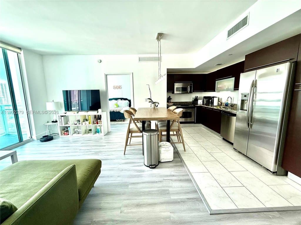 950 Brickell Bay Dr Apt 2706