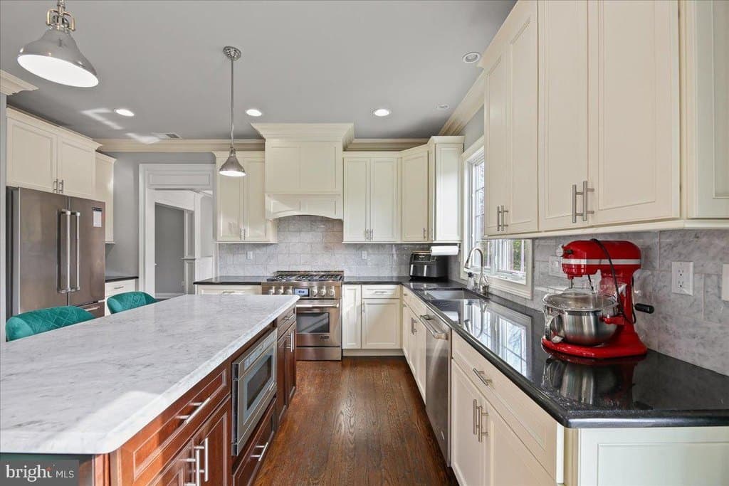 177 Terhune Rd, Princeton