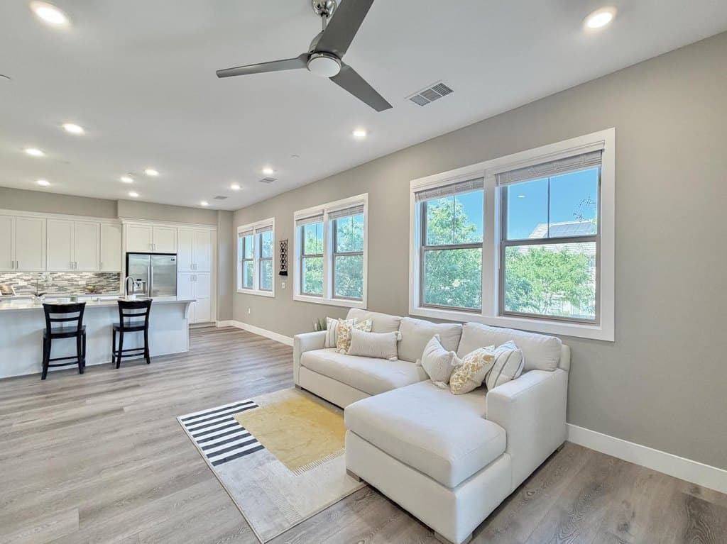 1000 Berryessa Ln Apt 232, Davis