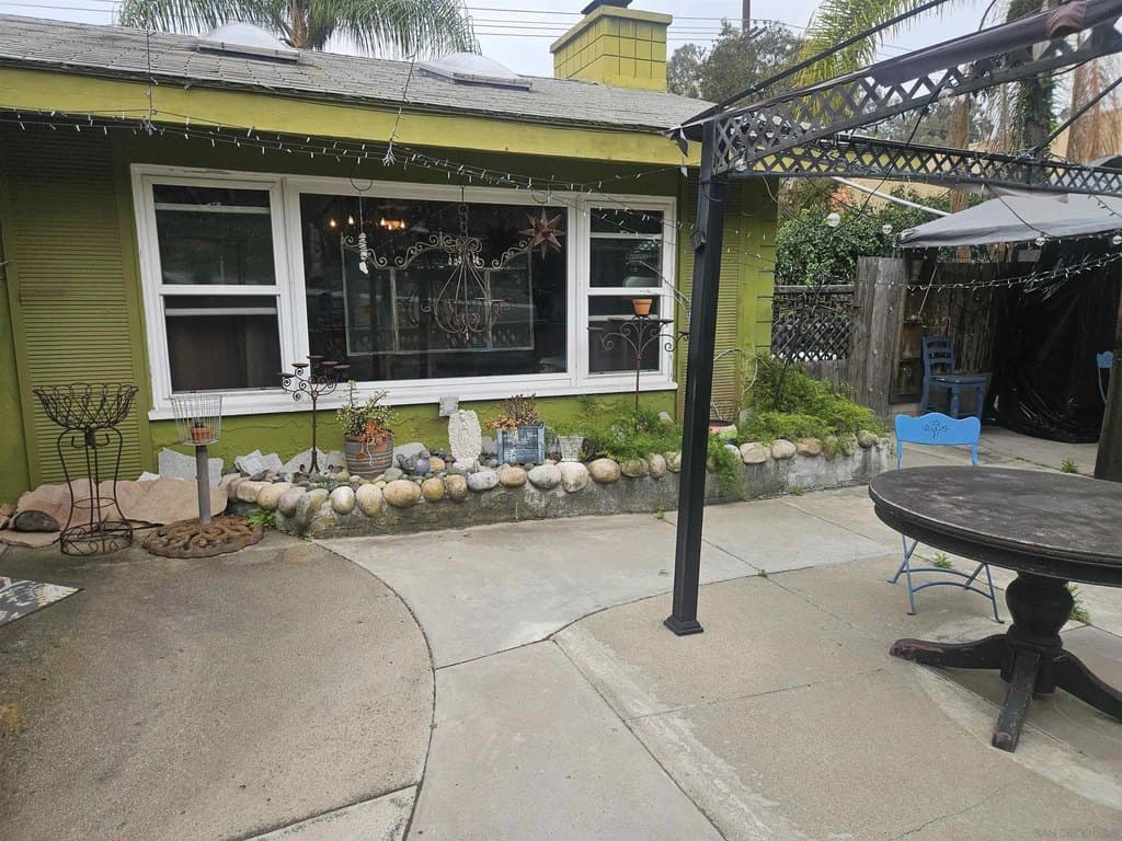 935 Encinitas Blvd, Encinitas