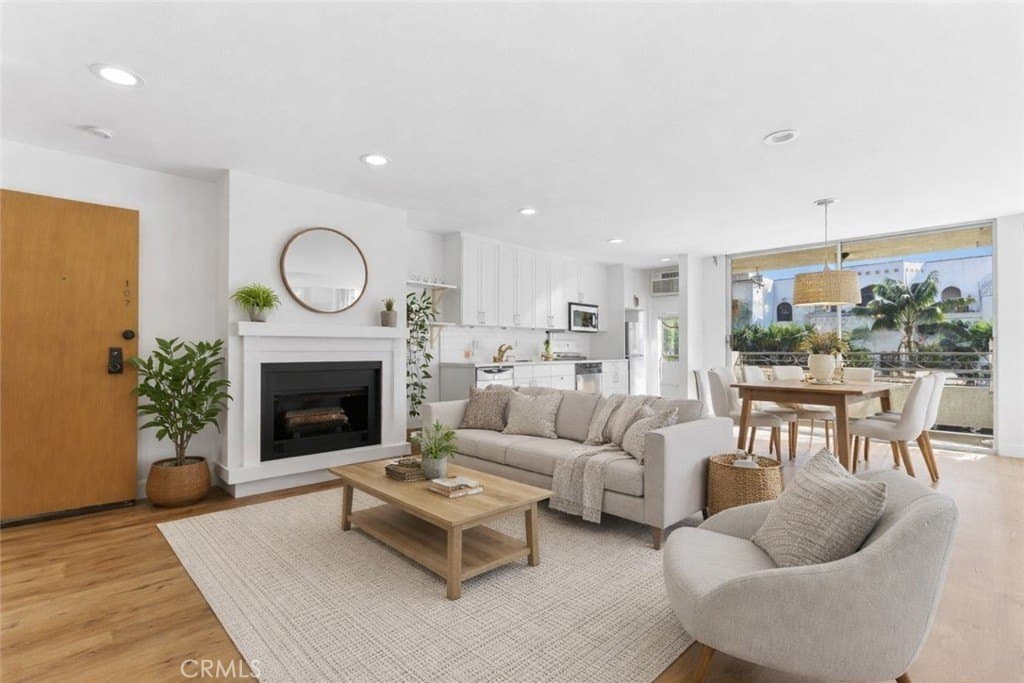 6151 Orange St Apt 107