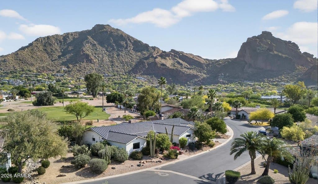 5525 E Lincoln Dr Unit 104, Paradise Valley