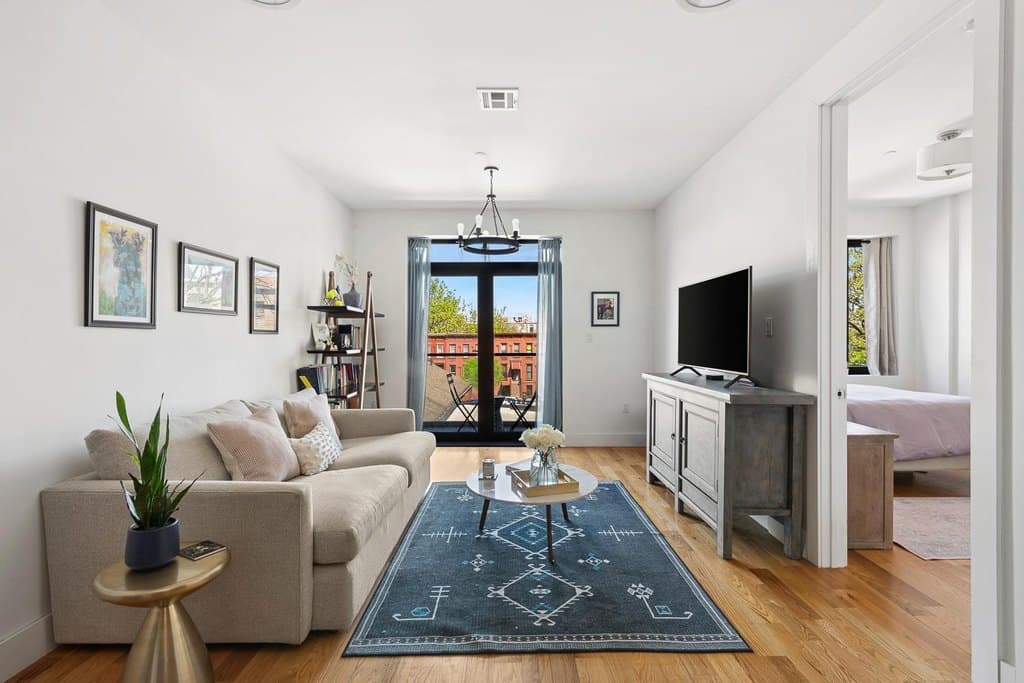 813 Jefferson Ave Apt 3B, Brooklyn