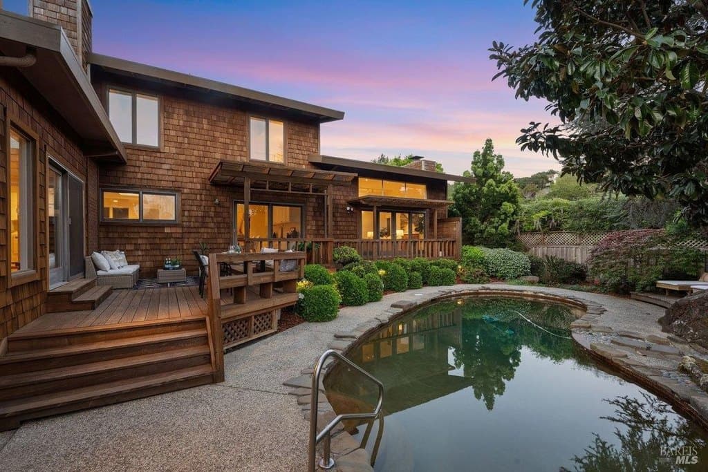 42 Underhill Rd, Mill Valley