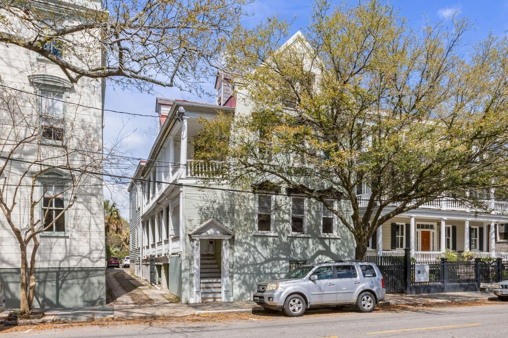 124 Wentworth St, Charleston