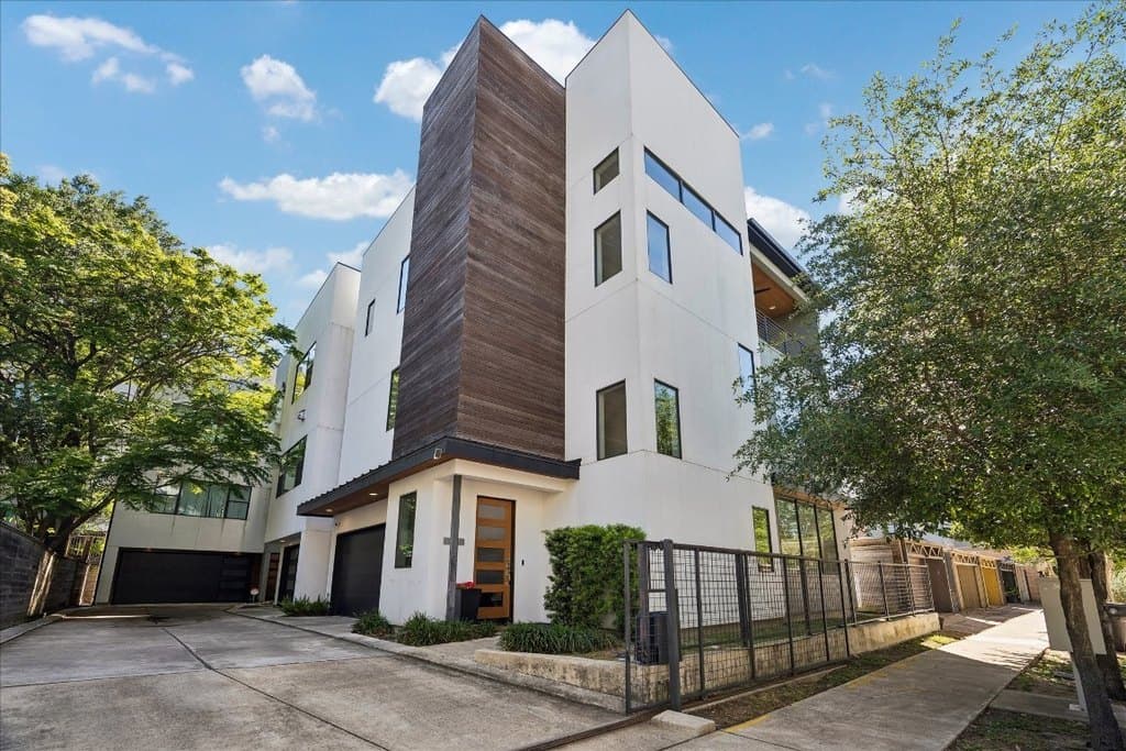 1311 Castle Ct Unit A