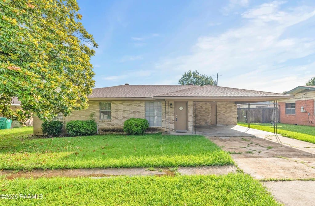 104 Eula Dr, Lafayette