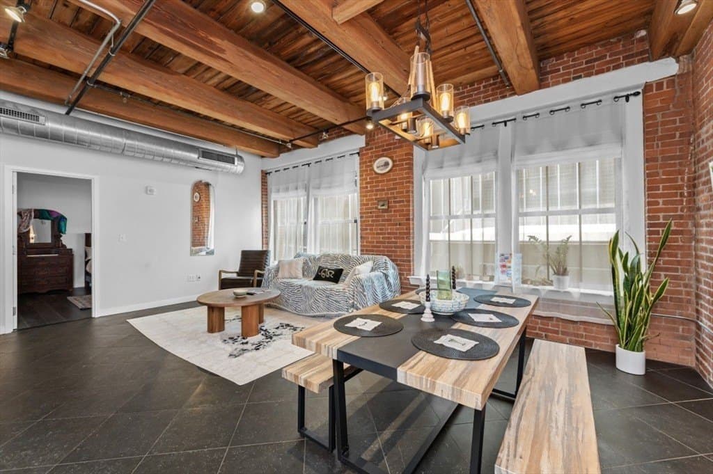 9 W Broadway Unit 214