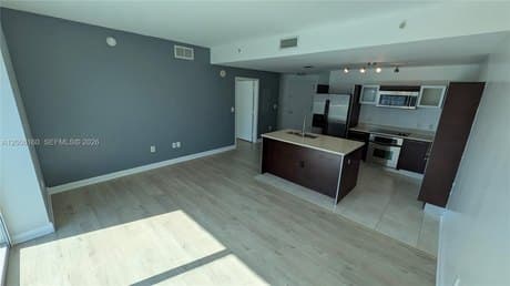 1900 N Bayshore Dr Apt 4007