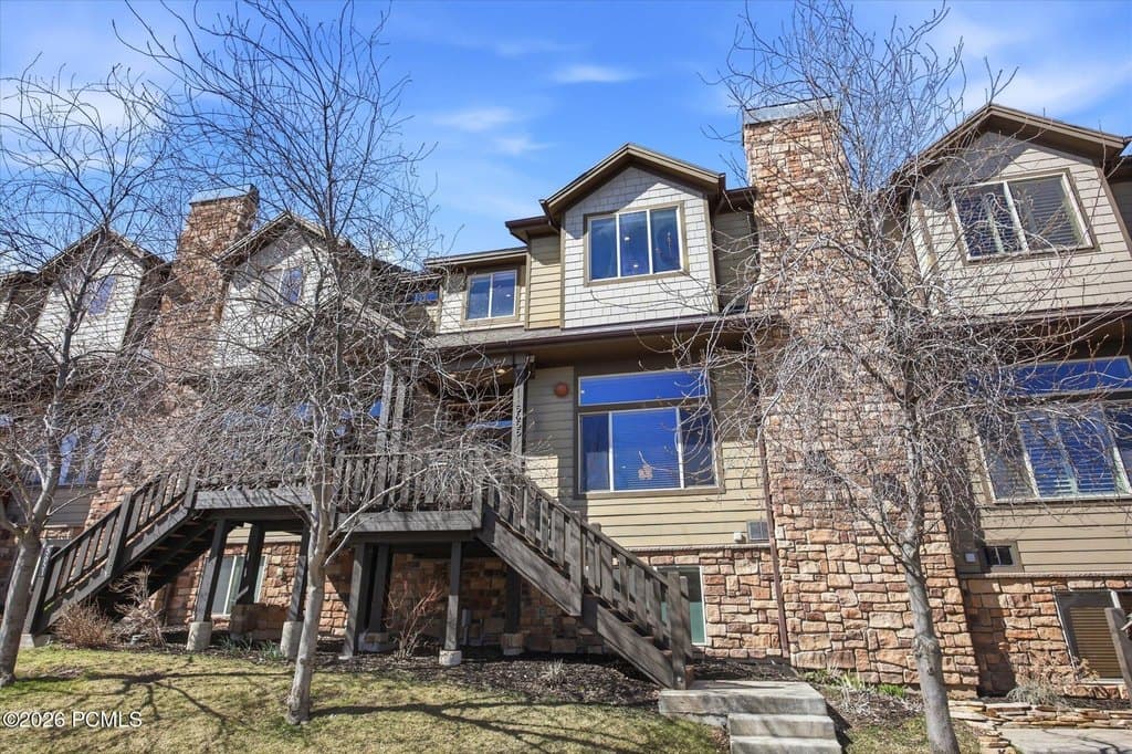 5655 N Oslo Ln, Park City