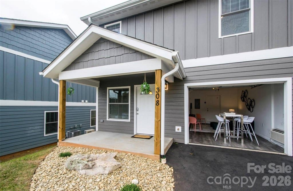 308 Jenna Clare Ln, Asheville