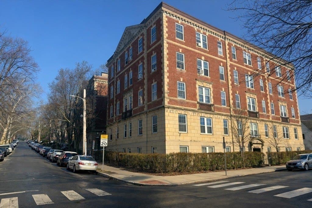 6 Washington Ave Apt 11, Cambridge