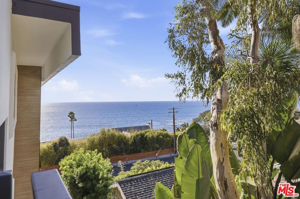 2442 S Coast Hwy Apt 4, Laguna Beach
