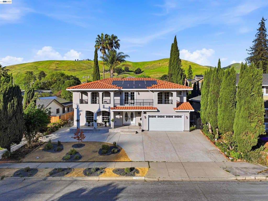 42194 Camino Santa Barbara, Fremont