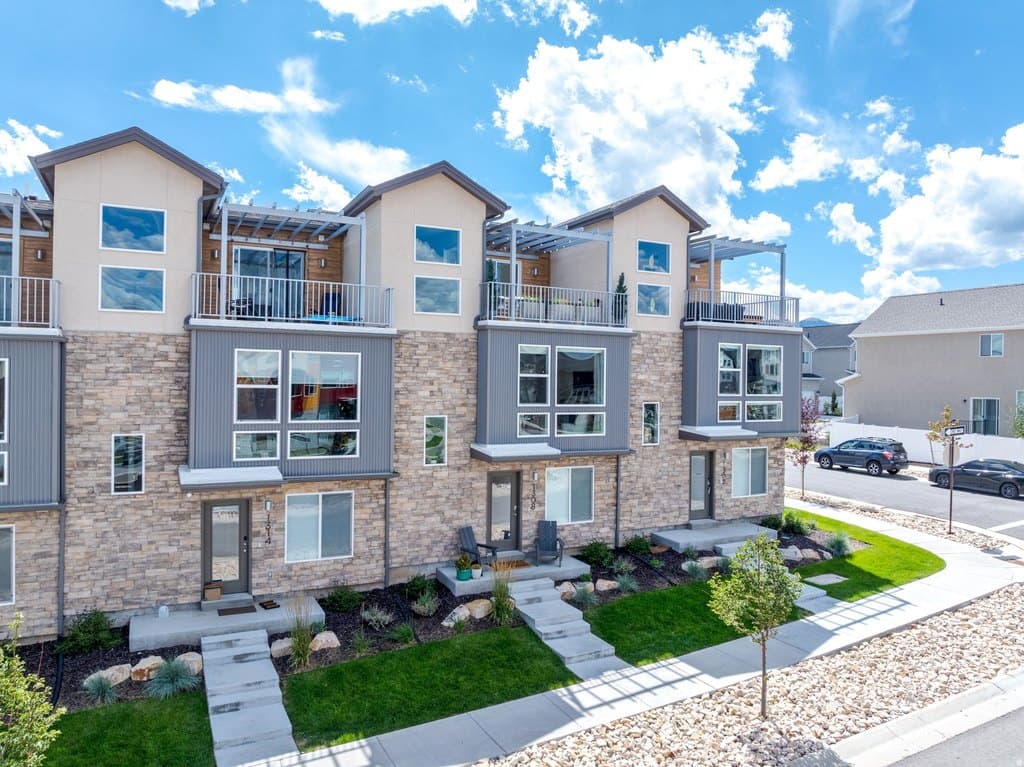 1308 Village Green Trl, Park City