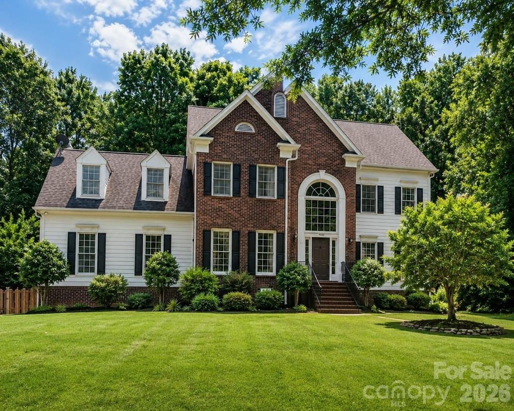 7411 Leharne Dr, Charlotte