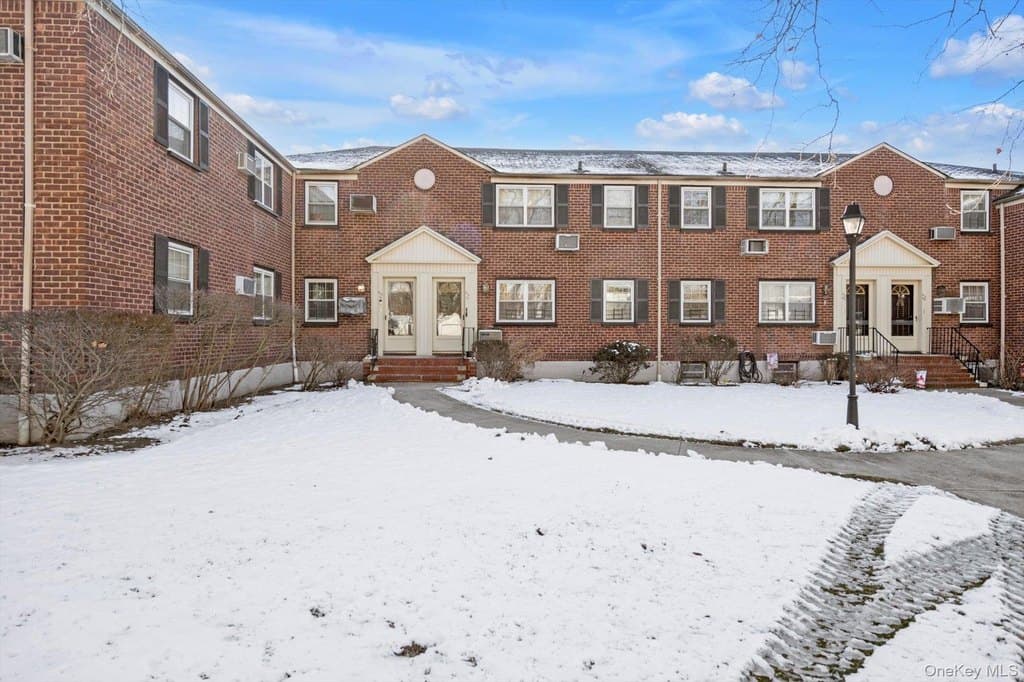 212-10 69 Ave Unit A