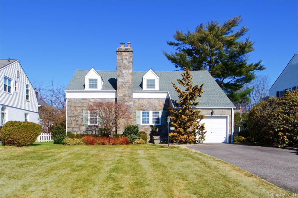 139 Garden St, Garden City