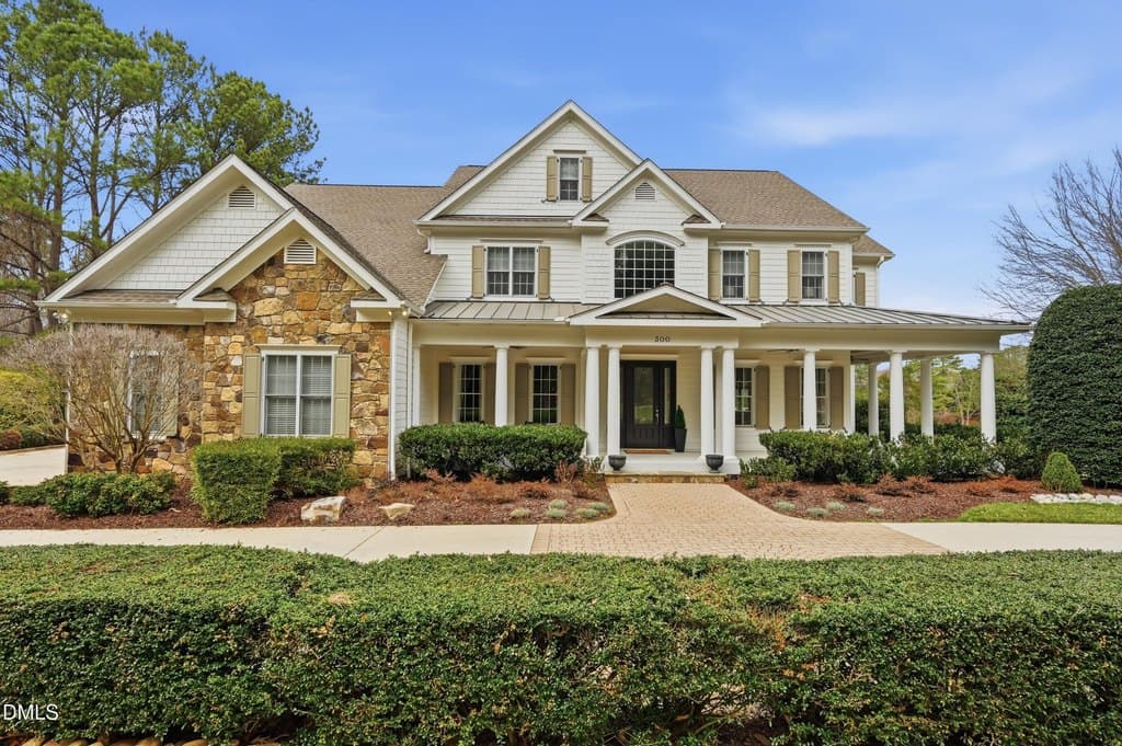300 Lake Manor Rd, Chapel Hill