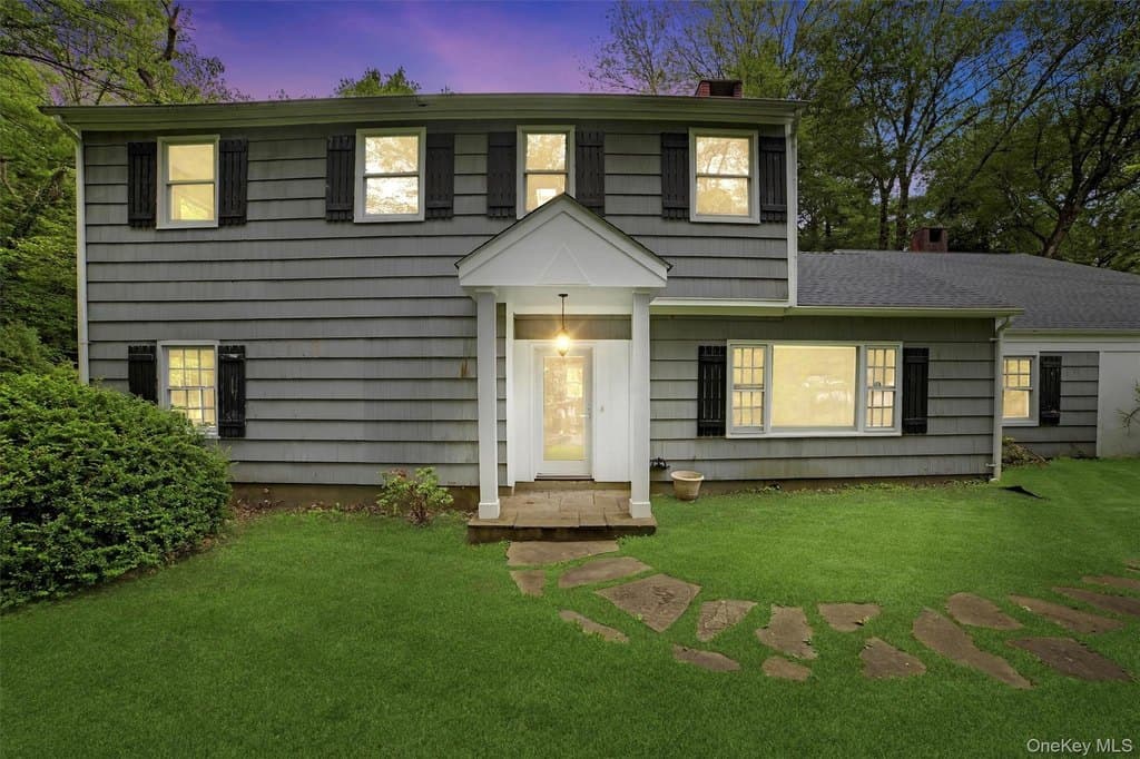 10 North Ln, Chappaqua