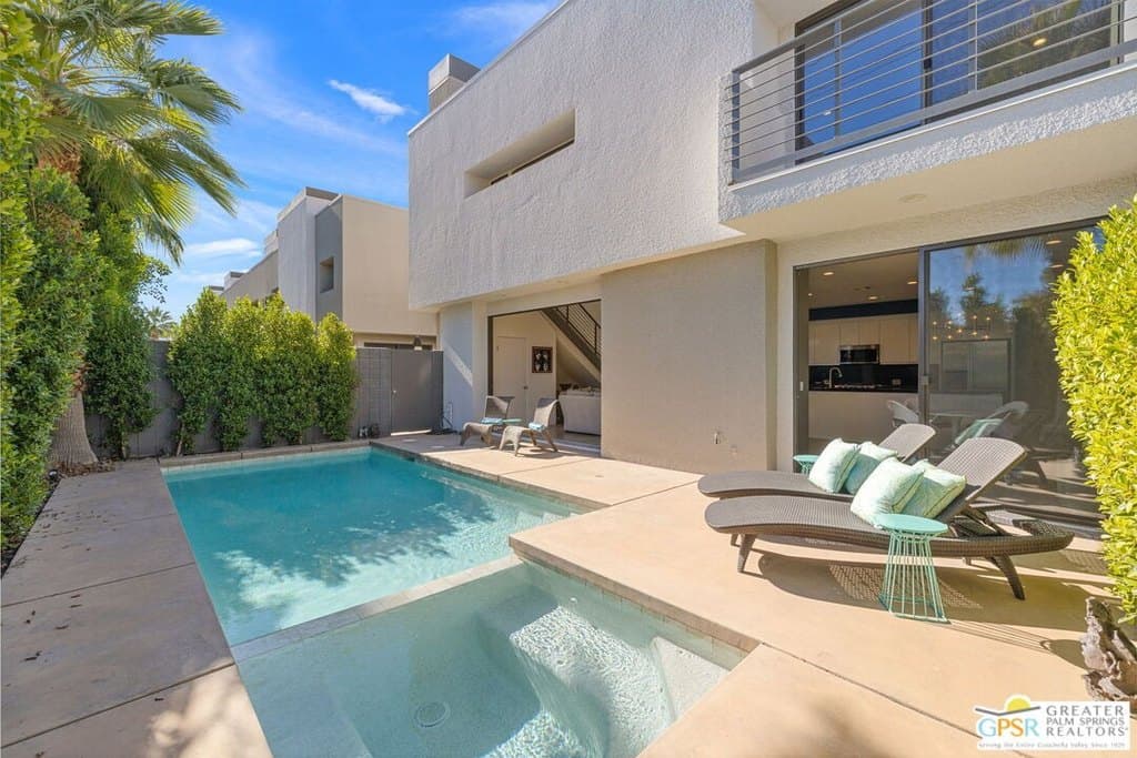 1534 E Baristo Rd, Palm Springs