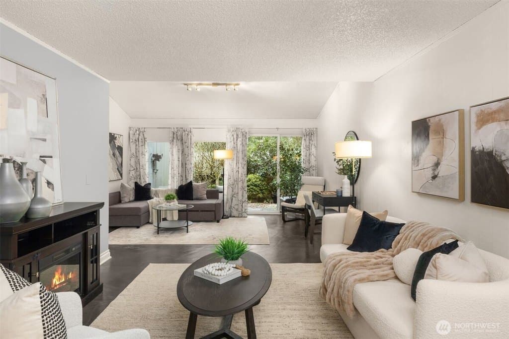 13772 NE 60th St Apt 181, Redmond