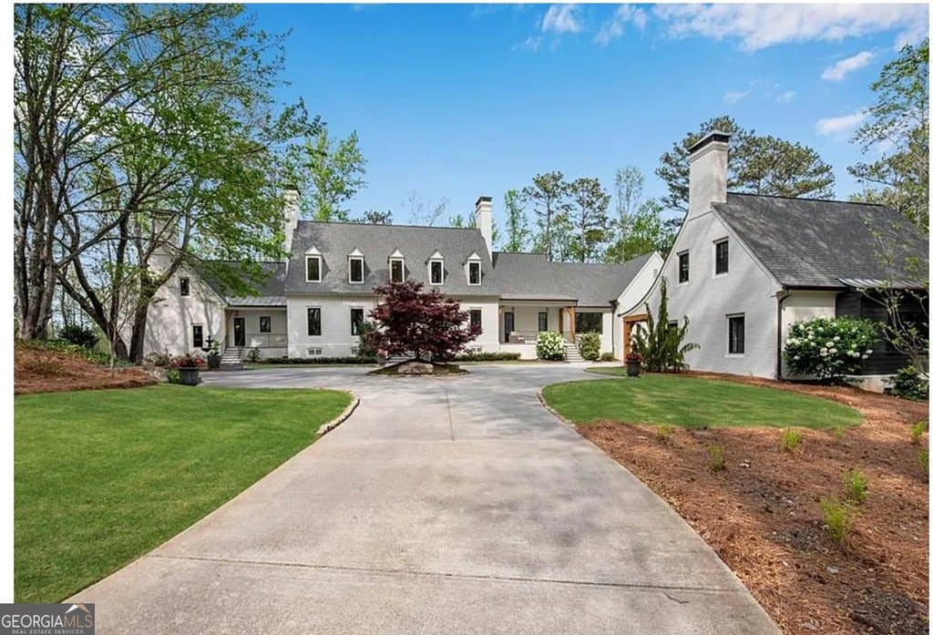 3812 Rock Ivy Trl NE, Roswell