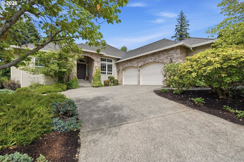 12638 Adrian Ct, Lake Oswego