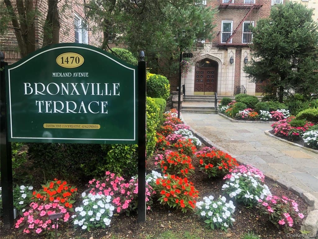 1470 Midland Ave Apt 3M, Bronxville