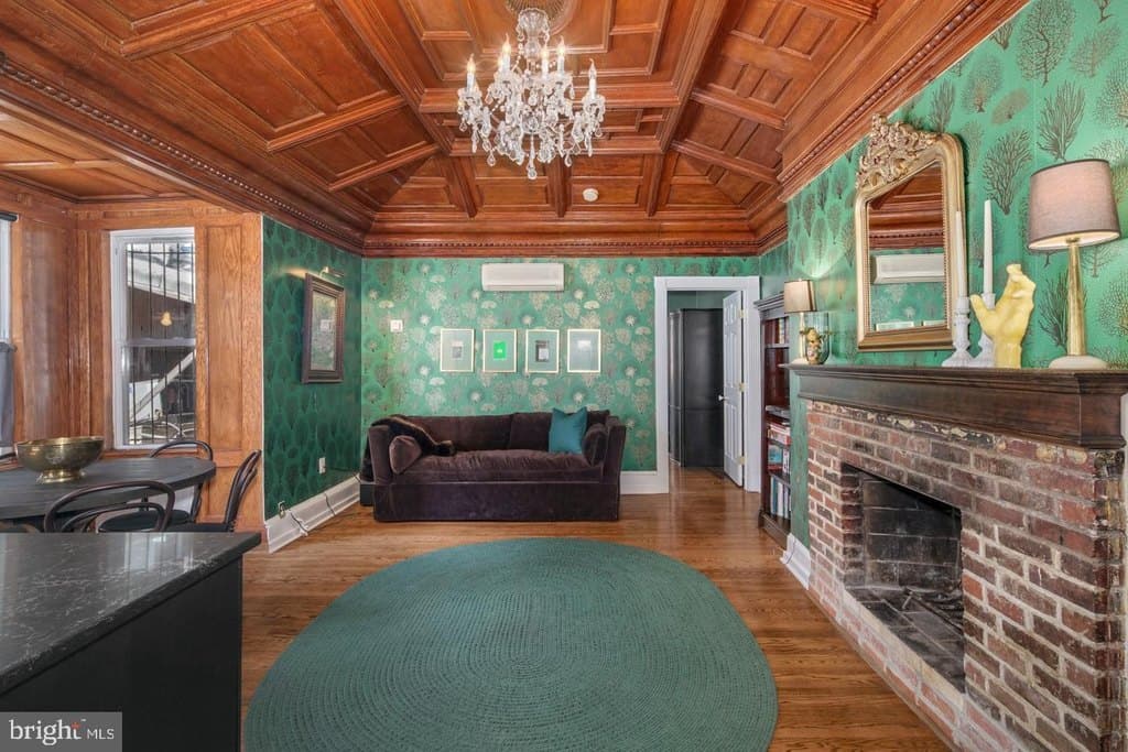 1215-00 Spruce St Unit 202, Philadelphia