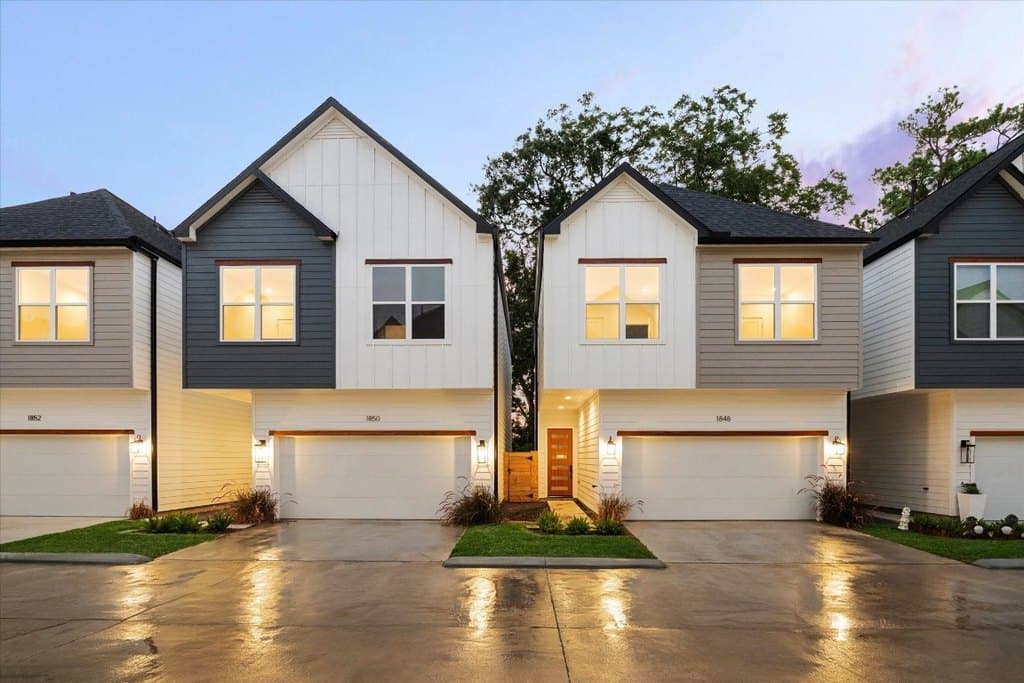 1836 W Tidwell Rd, Houston