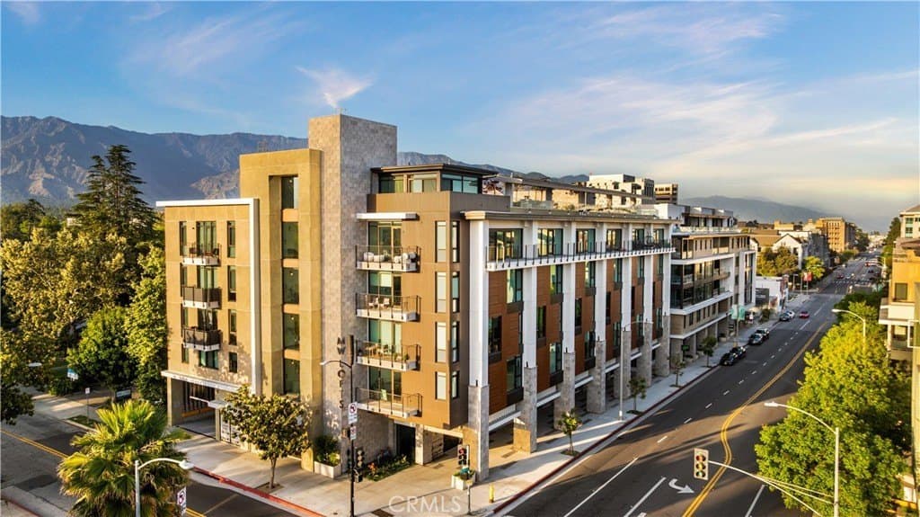 709 E Walnut St Unit 227, Pasadena