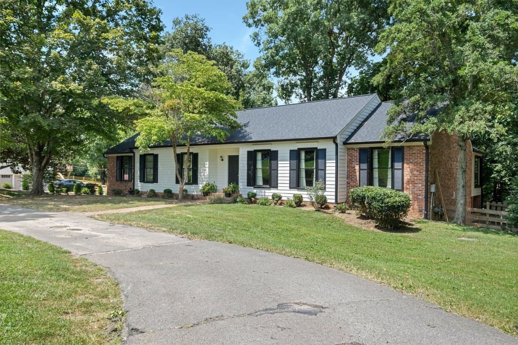 6355 Panorama Dr, Brentwood