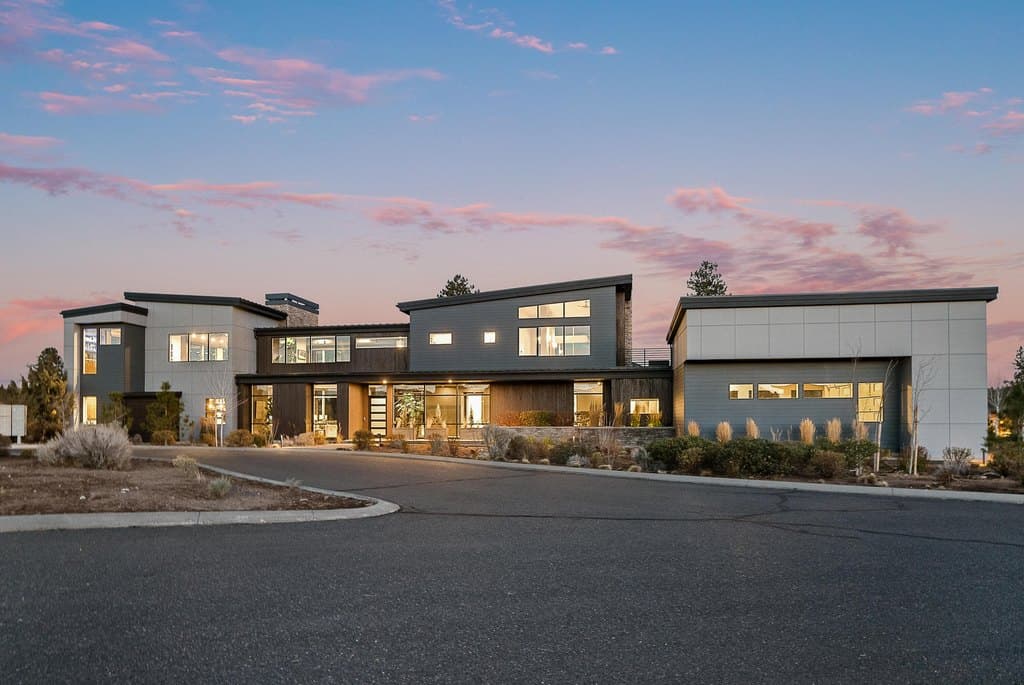 61572 Hardin Martin Ct, Bend