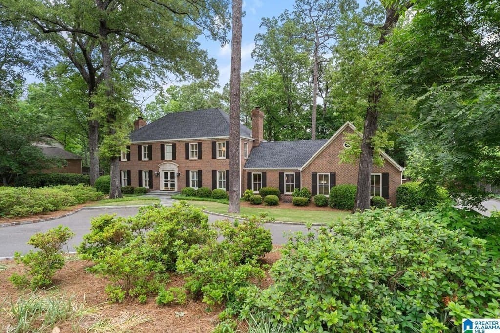 3923 Seven Bark Cir, Mountain Brook