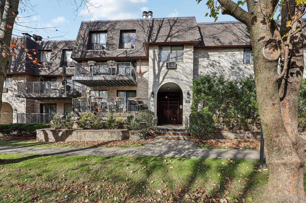 107 N Broadway Apt 113, White Plains