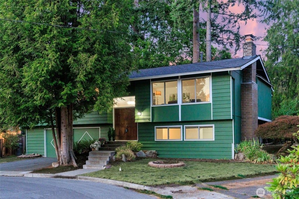 12822 NE 68th St, Kirkland