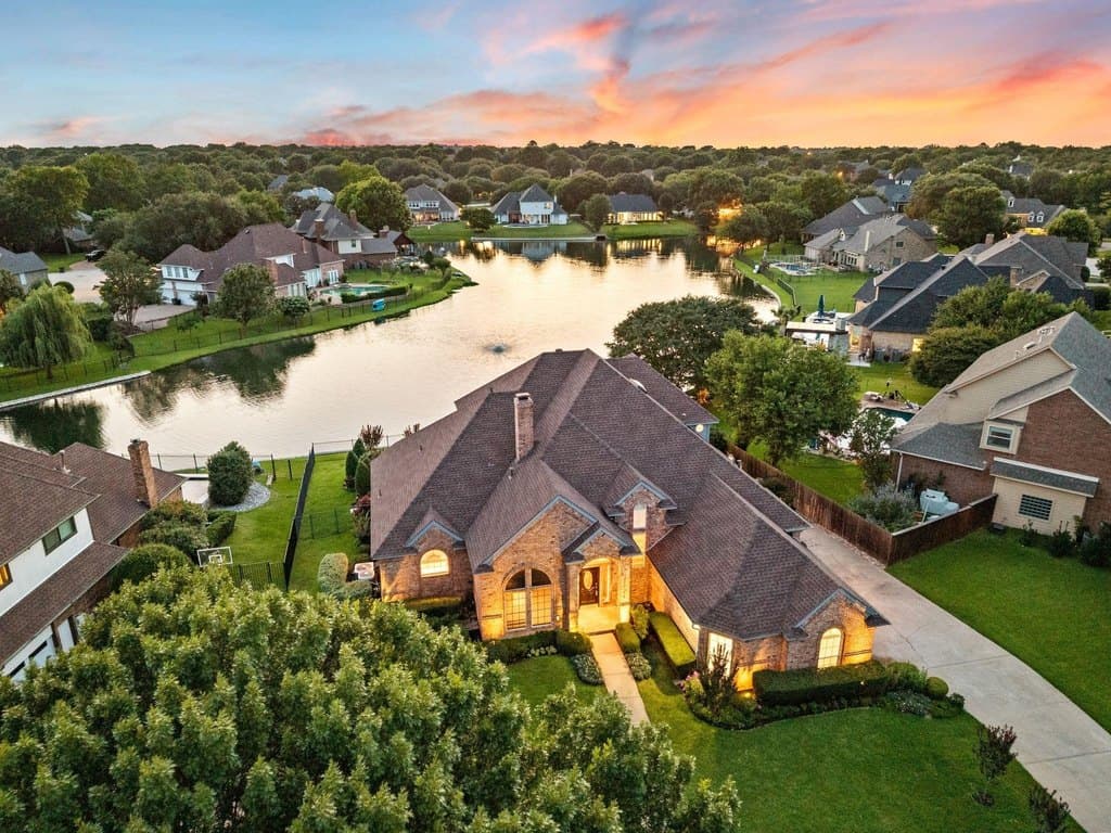 1113 Brazos Dr, Southlake